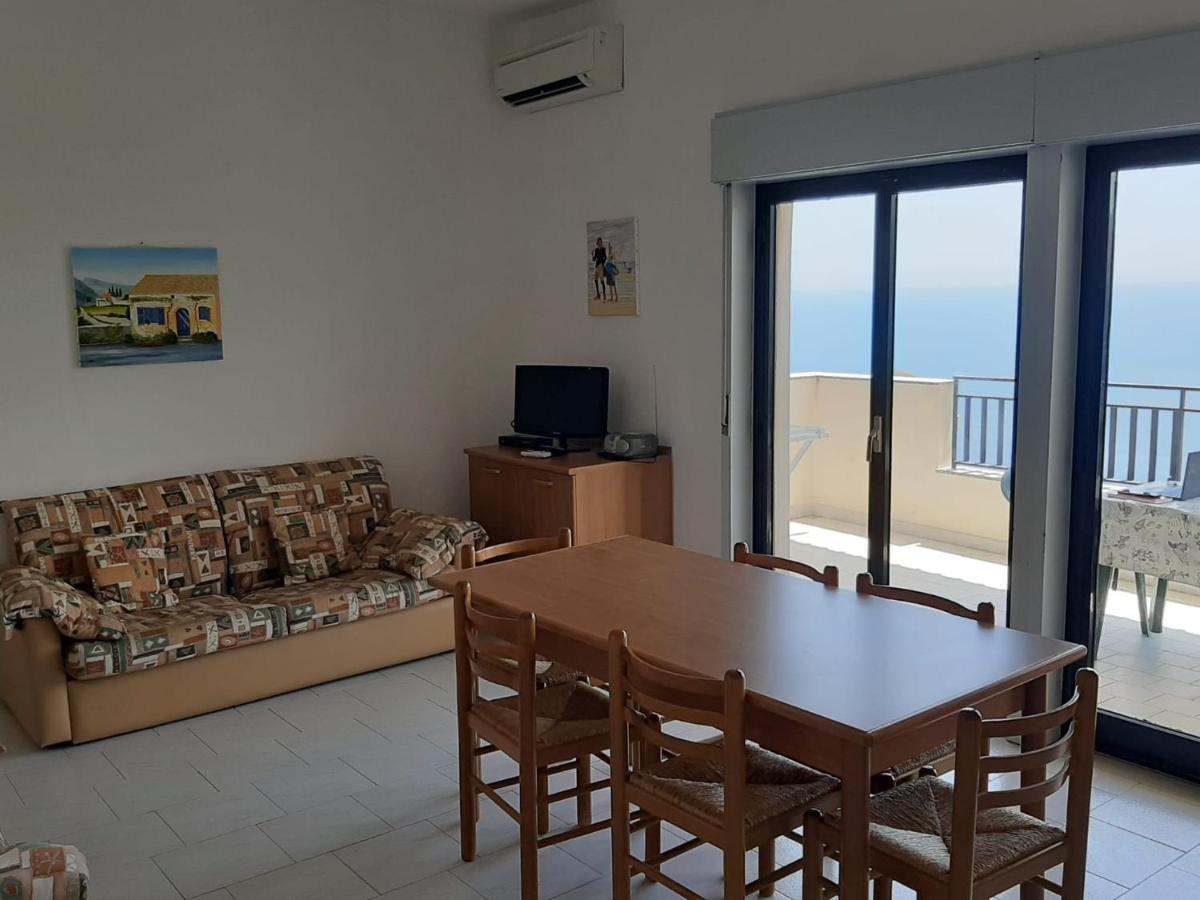 Casa Vacanze Andreana Apartment Letojanni Luaran gambar