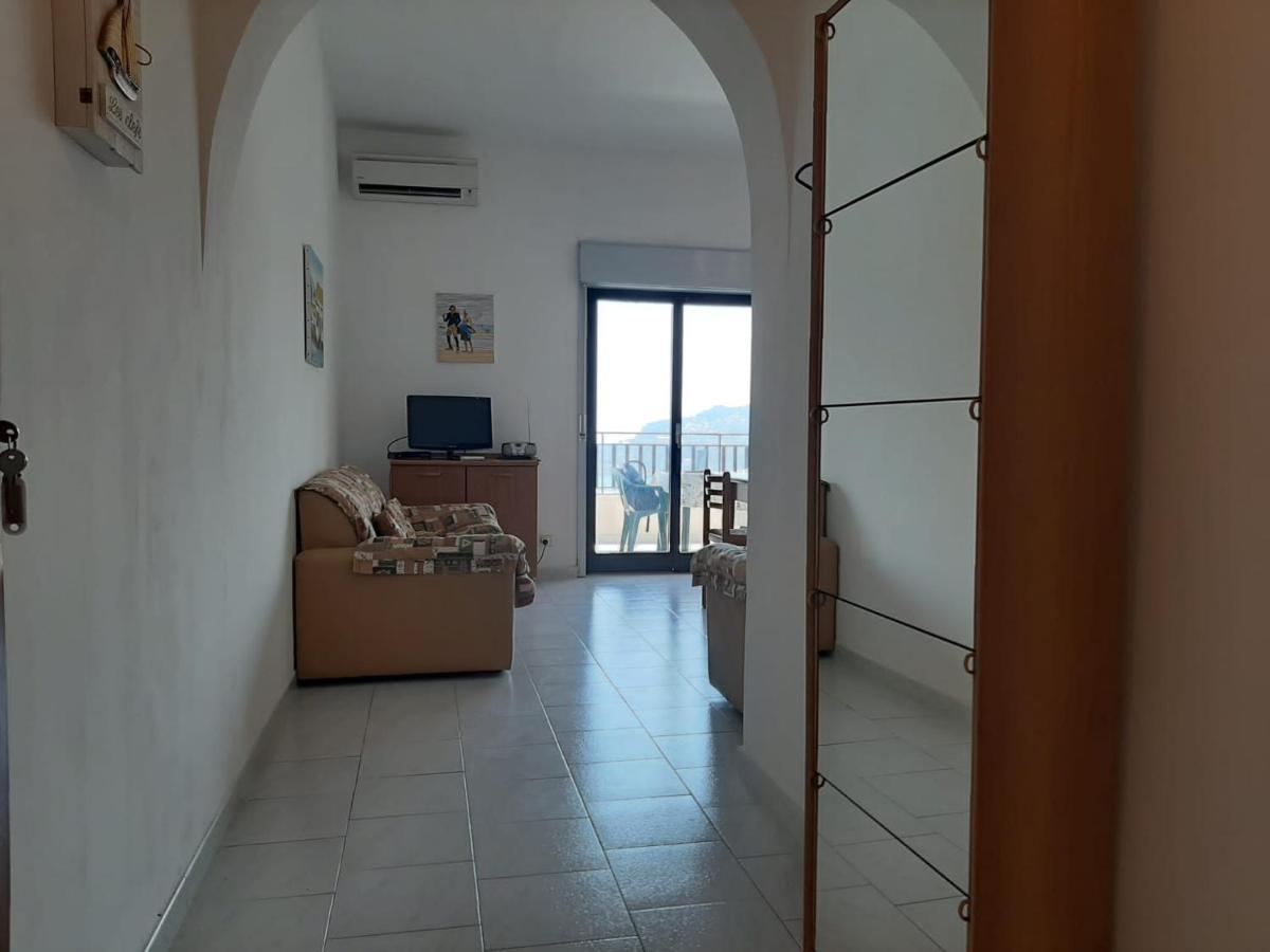 Casa Vacanze Andreana Apartment Letojanni Luaran gambar